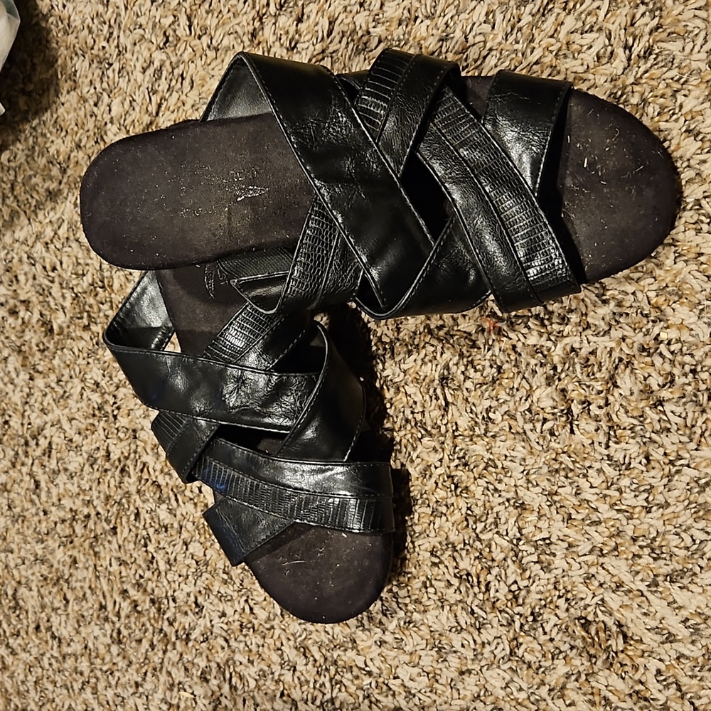 A2 Black sandles size 8